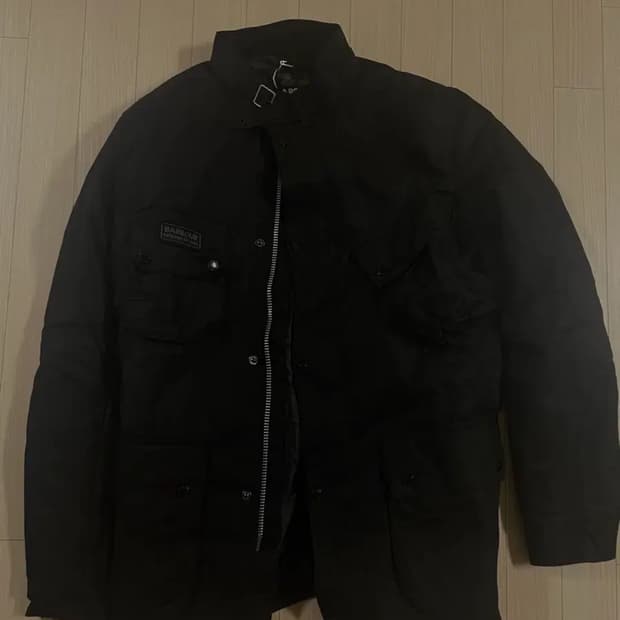 바버 인터내셔널 팔아요!!! XL