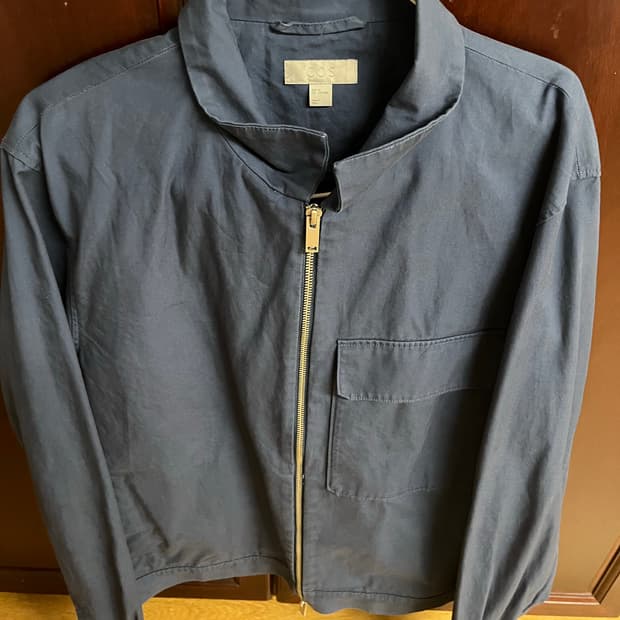 COS 남성 셔츠형 자켓 네이비