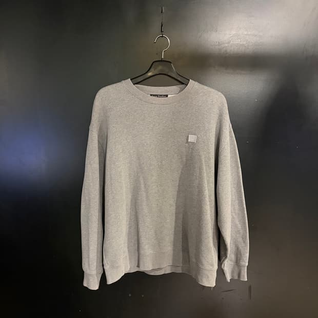 아크네 스튜디오 페이스 패치 맨투맨