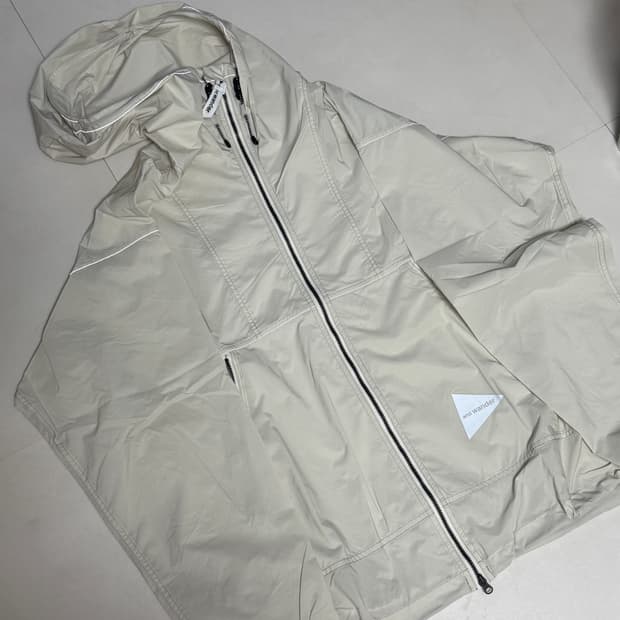 앤드원더 Pertex Wind Jacket Off White
