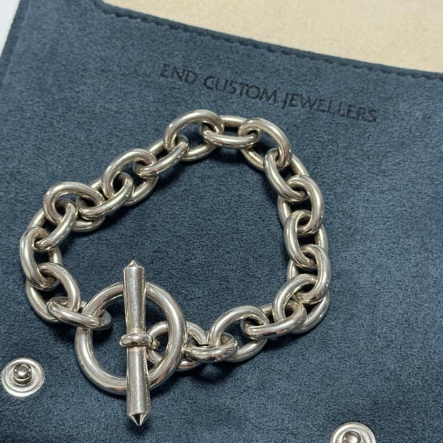 End custom jewellers standard bracelet