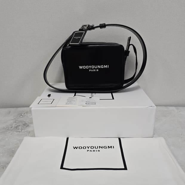 25fw 우영미 스퀘어 미니백 블랙 판매