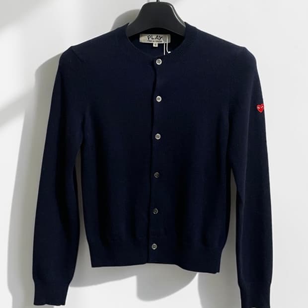 꼼데가르송 플레이 네이비 울 가디건