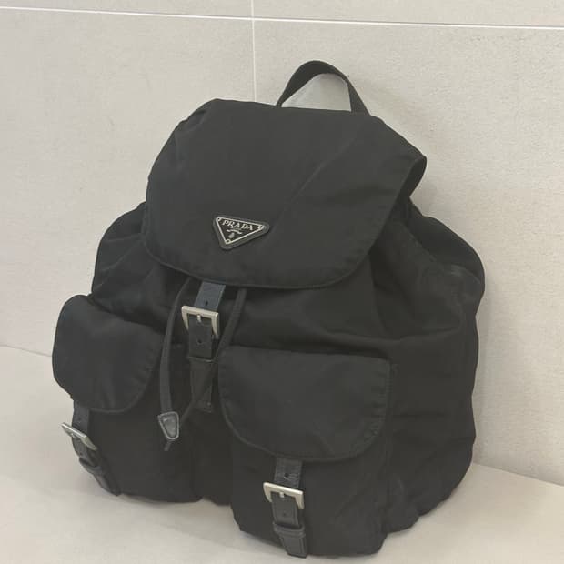 프라다 투포켓 포코노 나일론 백팩 미디엄