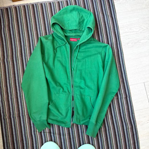 슈프림 안티히어로 후드집업