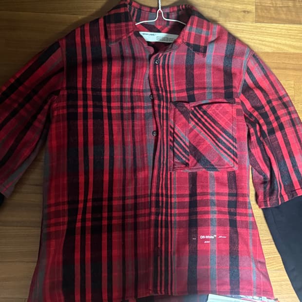 오프화이트 셔츠