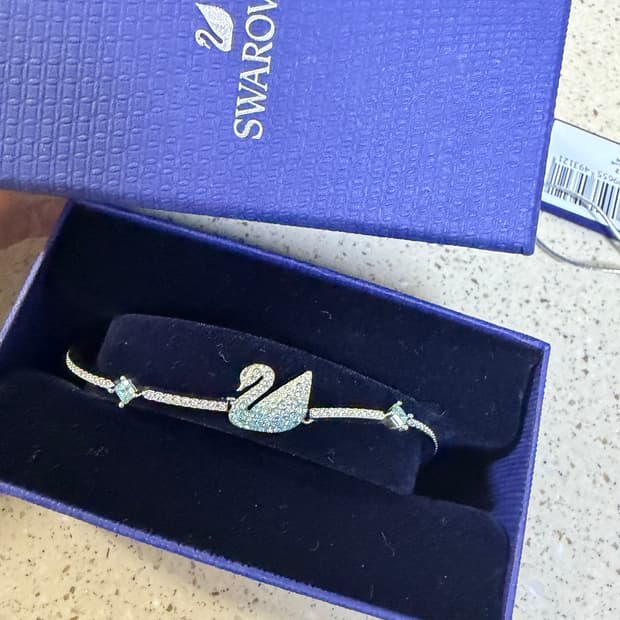 스와로브스키 팔찌 블루스완