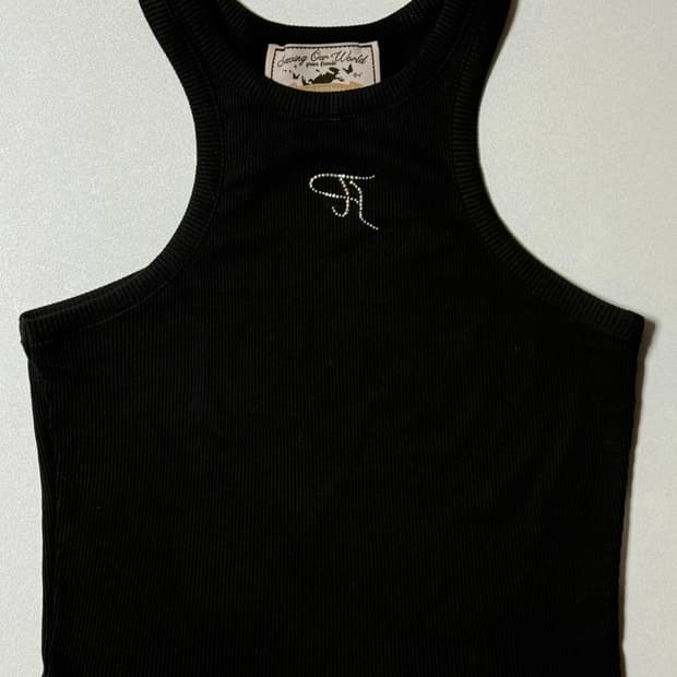 쓰리타임즈 쥬얼 탱크탑 크롭 블랙