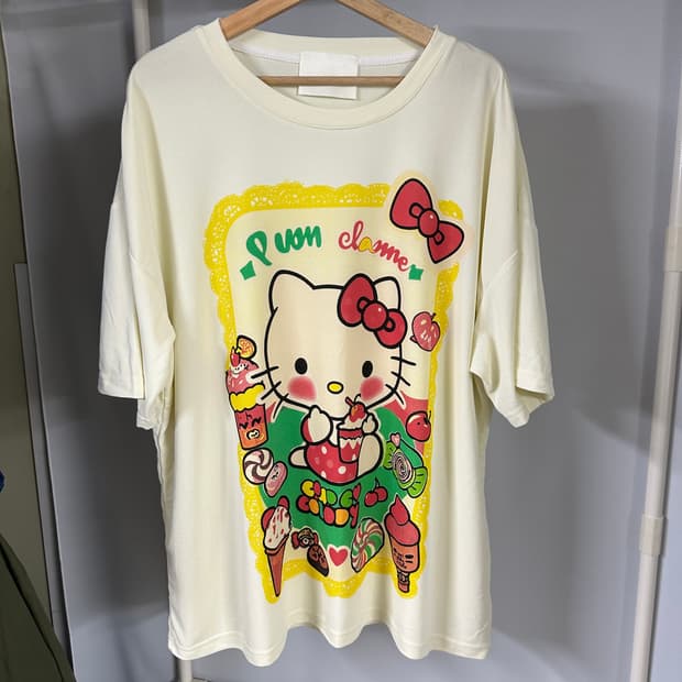 헬로키티 티셔츠