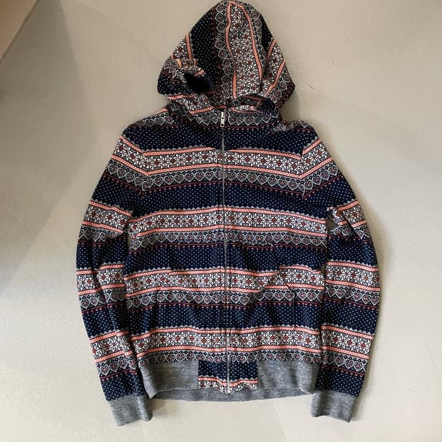 스나오 쿠와하라 후드집업