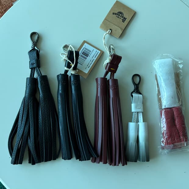 닥터마틴 가죽 태슬 키링 (5개일괄판매) 새상품