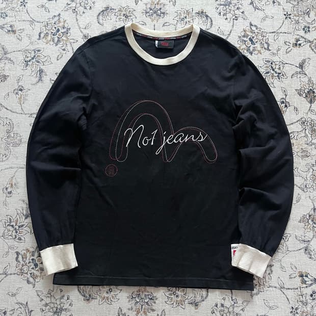 에비수 빅로고 롱슬리브 티셔츠