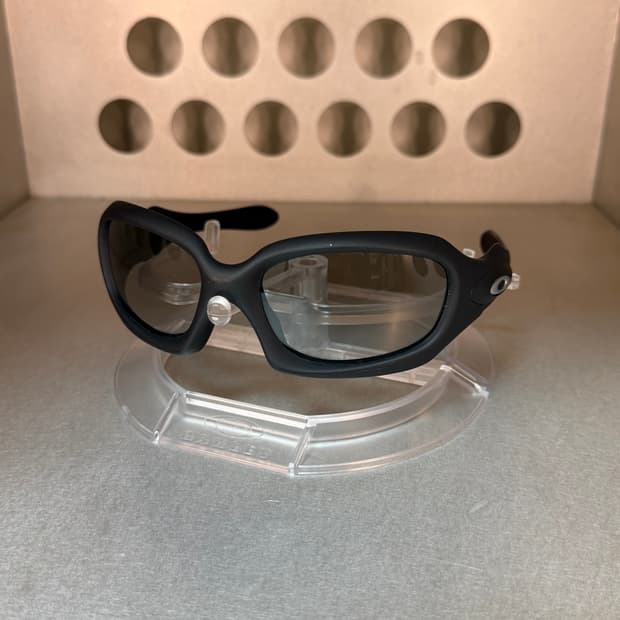 오클리 Monster Doggle 몬스터도글 (2004)