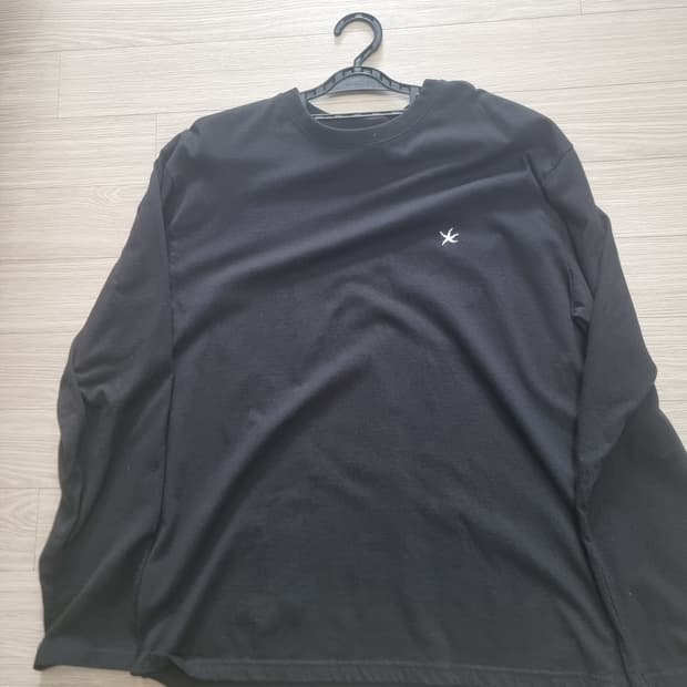 더콜디스트모먼트 롱슬리브