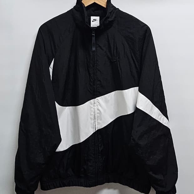 나이키 빅스우시 우븐바람막이 L