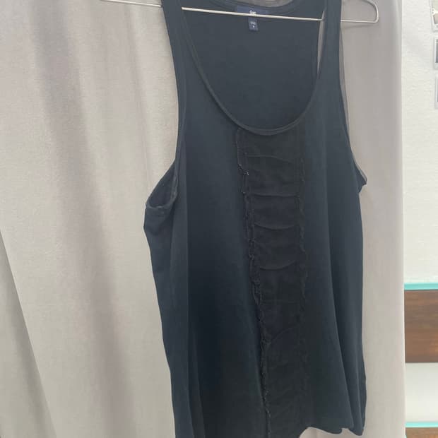 러플 슬리브리스