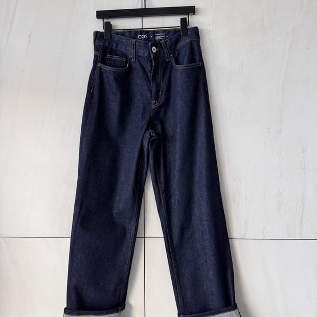 새상품 COS 루즈 스트레이트 와이드 데님 26(55사이즈)