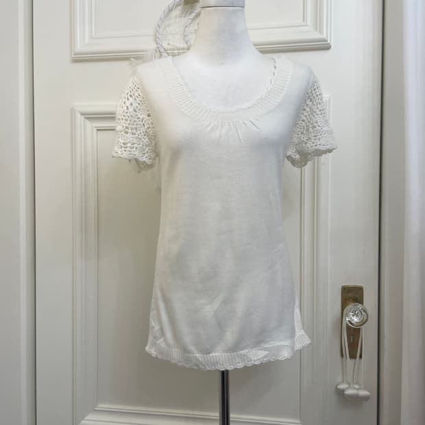 white sleeve crochet mori knit top