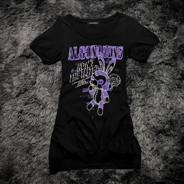 Algonquins 퍼플 버니 프린팅 펑크 반팔 티셔츠