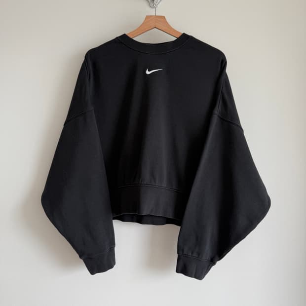 나이키(NIKE) 센터 스우시 오버사이즈 맨투맨