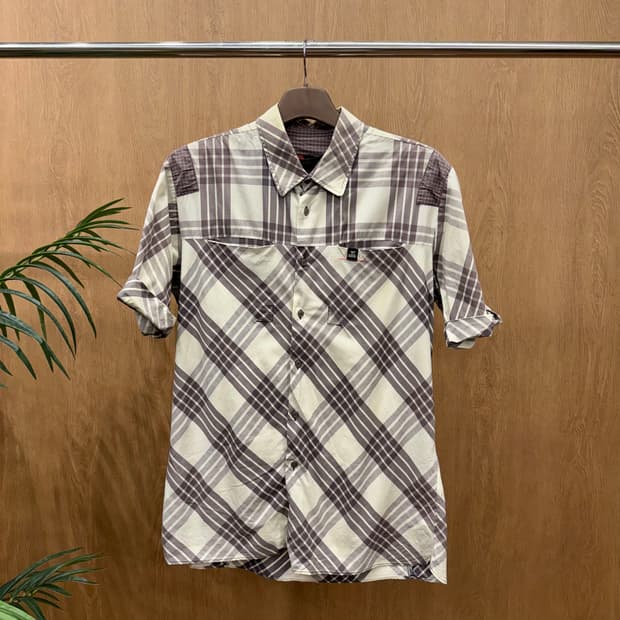 디젤 체크 패턴 반팔 셔츠 웨스턴 요크 포켓 디테일 베이지