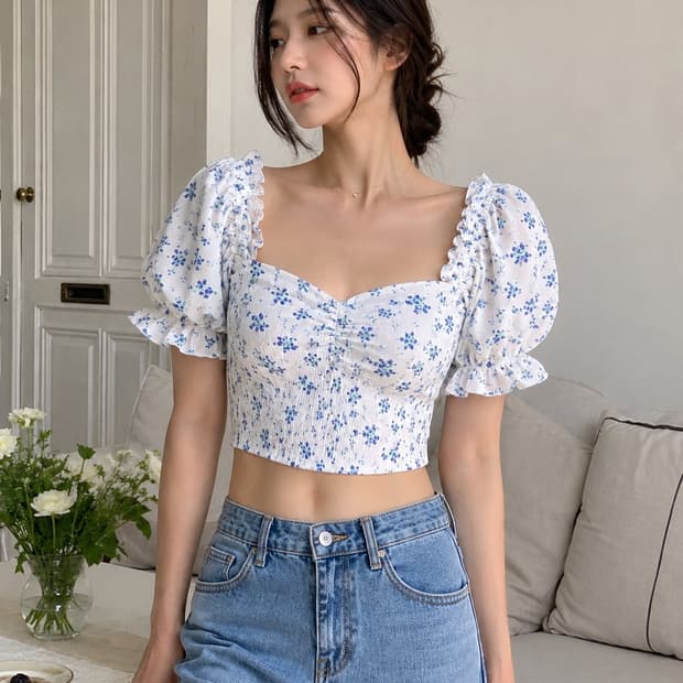 🌼 블루 플라워 퍼프 오프숄더 크롭 블라우스 (S / 44~55)
