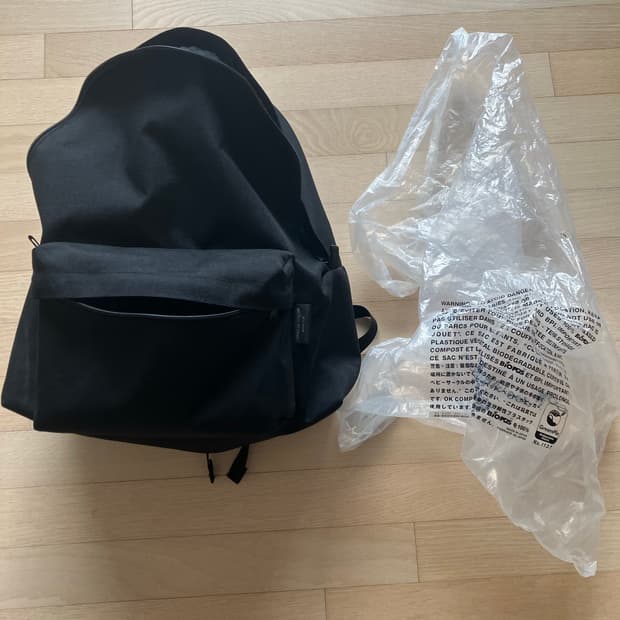 꼼데옴므 백팩 라지 싸게 팝니다