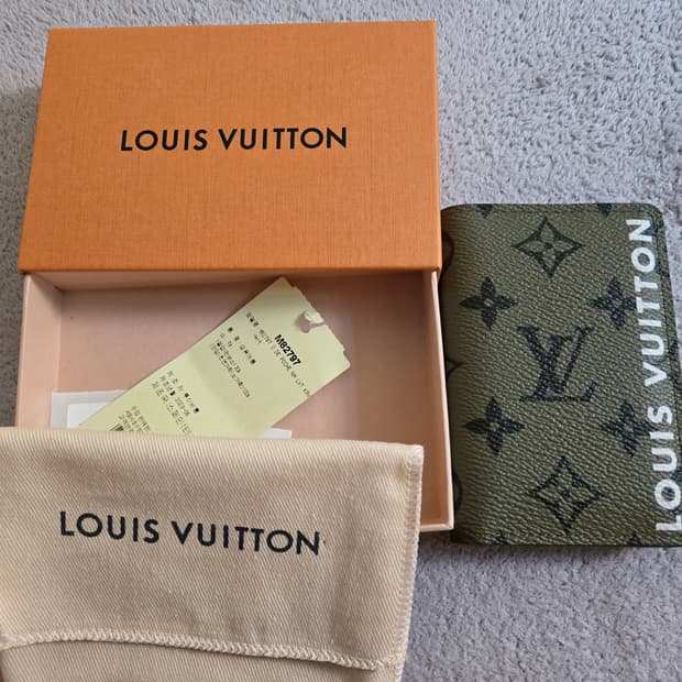 루이비통 포켓 오거나이저 버밀리언레드