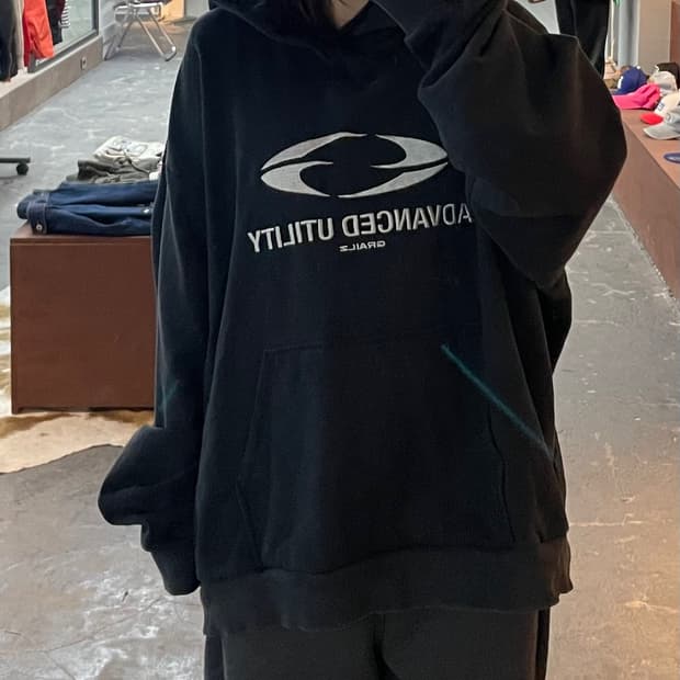 그레일즈 오발 로고 블랙 후드티 H2042