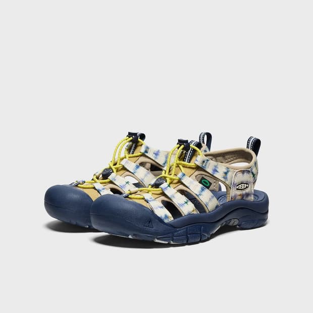 [AN KO RAU X KEEN] 뉴포트 레트로 여성 Plaza Taup