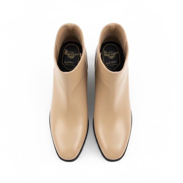 닥터마틴 베이지 앵클부츠 240