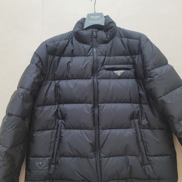 [54] 프라다 리나일론 패딩