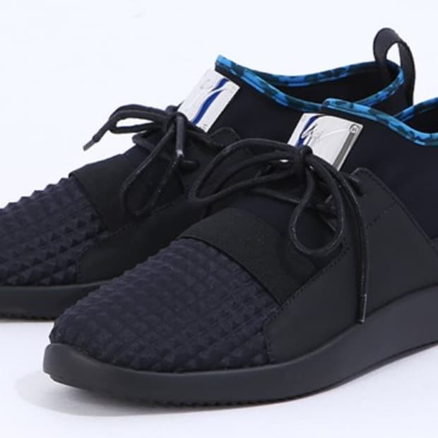 쥬세페자노티 실버메탈 스니커즈 