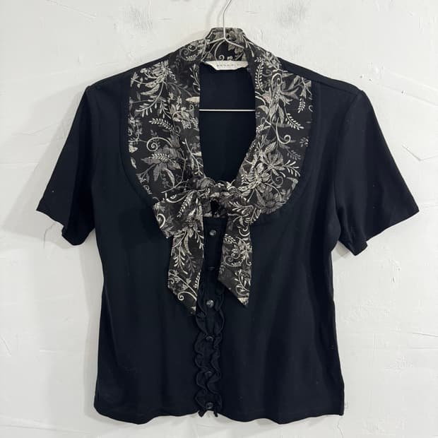 oriental design top