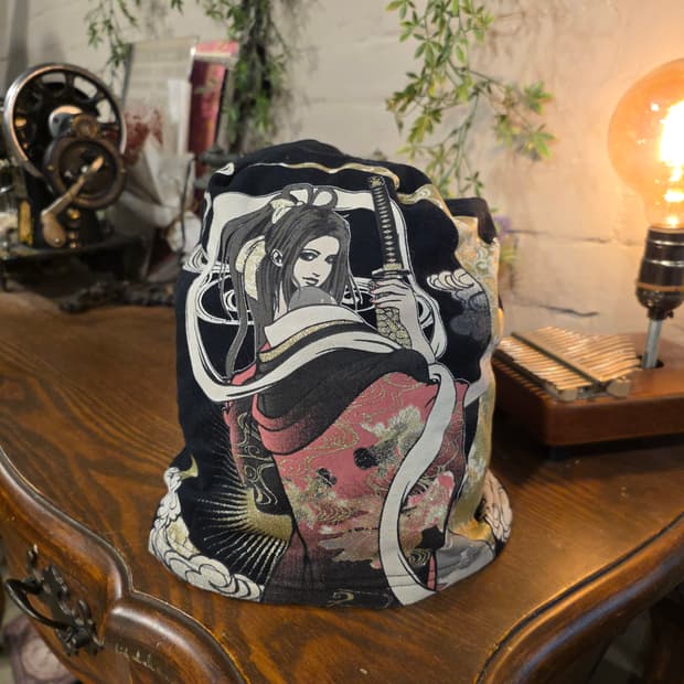 Divine retribution 오리엔탈 오버핏 비니 (F521)