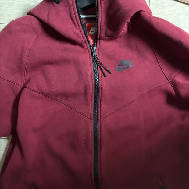 나이키 버건디 테크팩