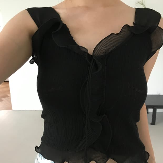 vintage ruffle sleeveless