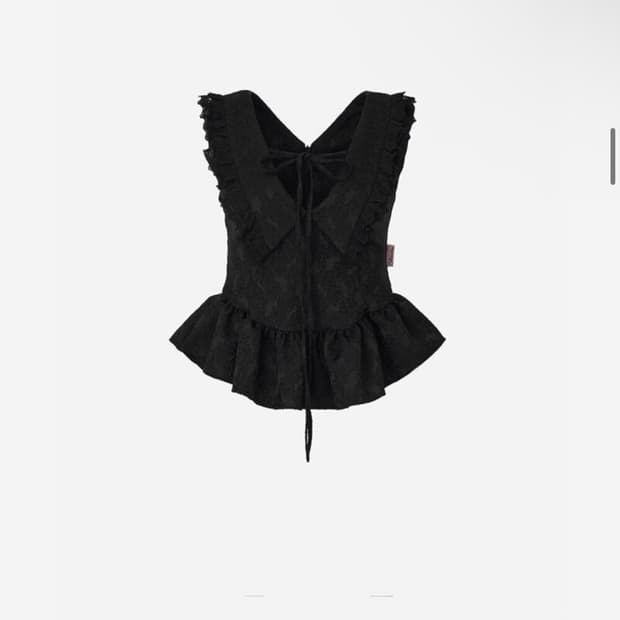 뉴얼린 Ariel frill lace blouse