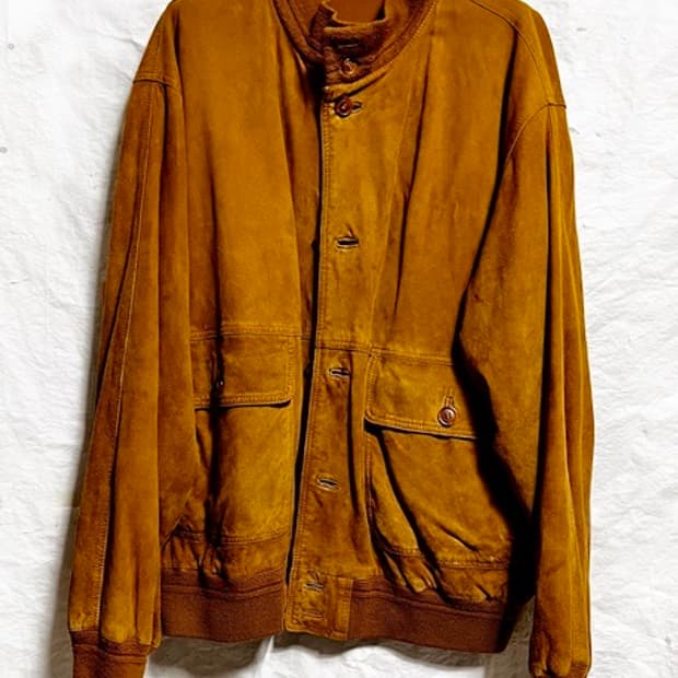 이탈리아 빈티지 카멜 리얼 스웨이드  110 정도 실측 참고