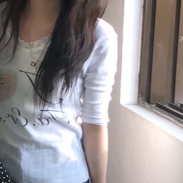 샵페어리 레이스티셔츠