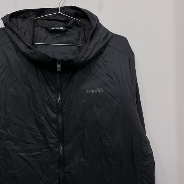 네파 아이젠버그 덕다운 무광 후드 경량패딩