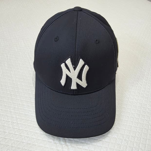 [프립]S~M/MLB 뉴욕양키스 사이드패치 빅로고 플렉스핏 볼캡