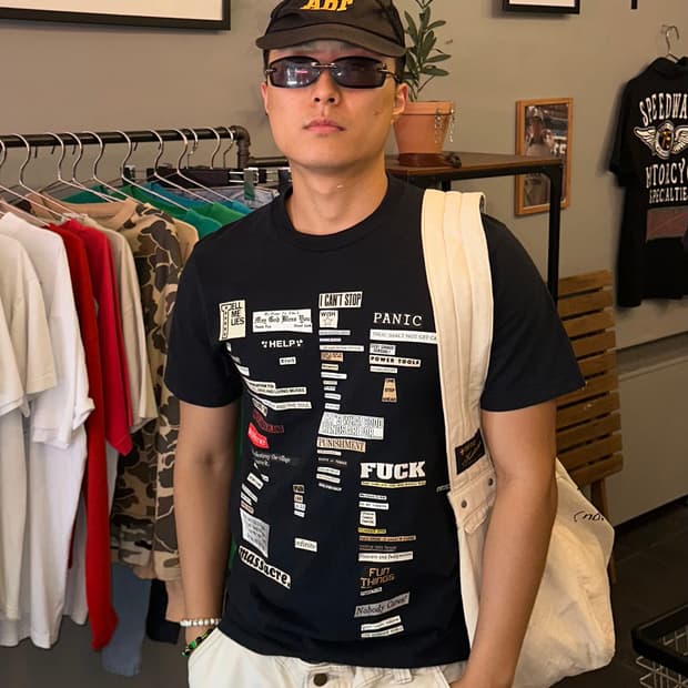 Supreme 18F/W Cutouts Head line print T