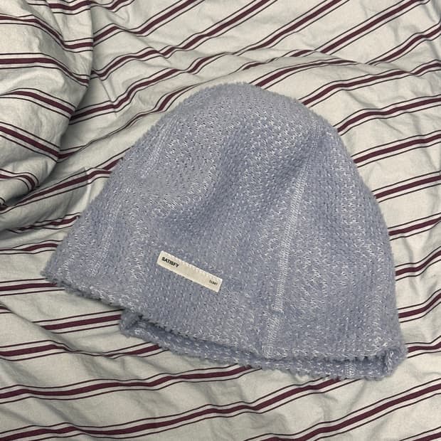 Satisfy beanie (F)