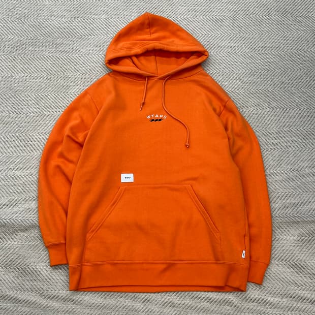 더블탭스 오렌지 후드티 r2492