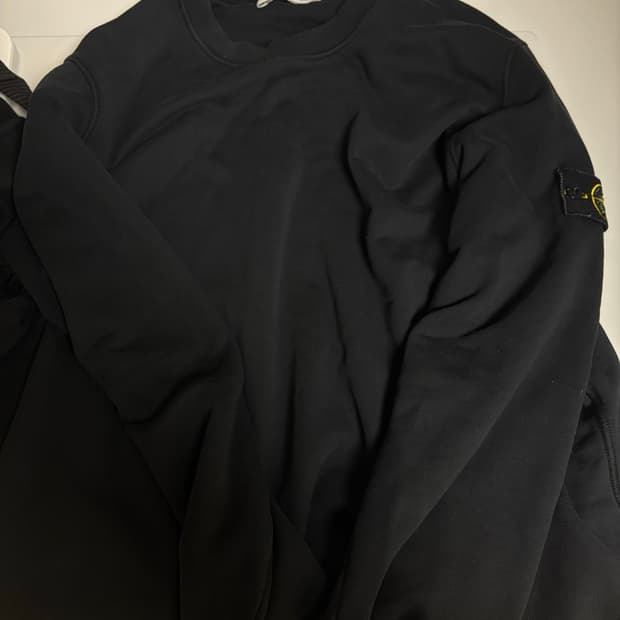 스톤아일랜드 맨투맨