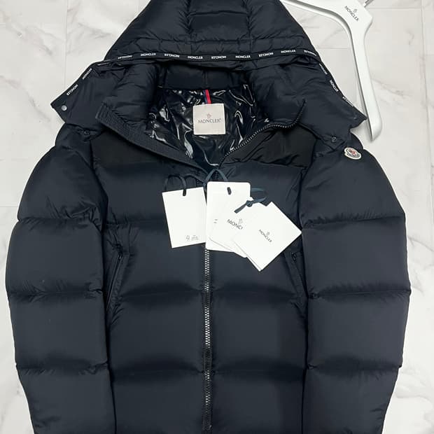 [5] 몽클레어 와그니어 패딩