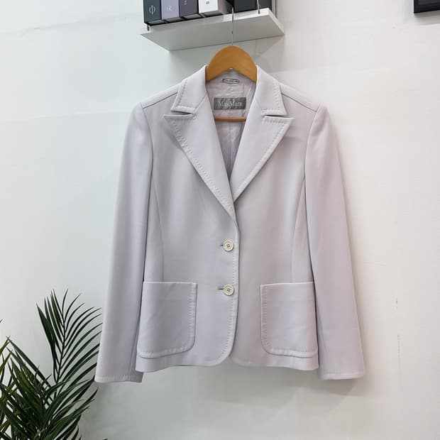 막스마라 화이트 자켓