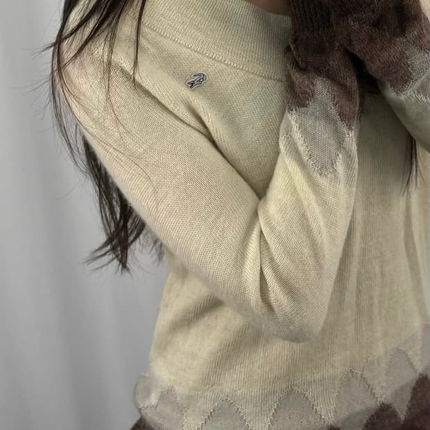 라코스테 베이지 그라데이션 니트