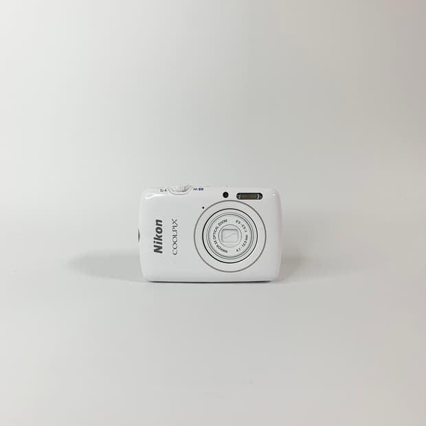 🫧니콘 쿨픽스s01 화이트 (nikon coolpix s01)